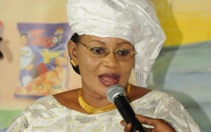 Hausse du carburant: Aïda Mbodj, députée, interpelle Abdoulaye Daouda Diallo sur les incidences négatives